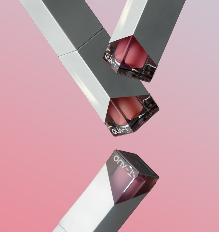 바를수록 차오르는
맑은 유리알 광택