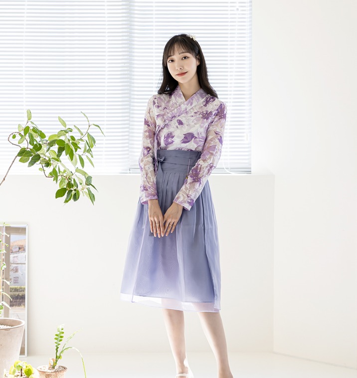 한복입고 봄나들이 가자
서리나래 봄한복